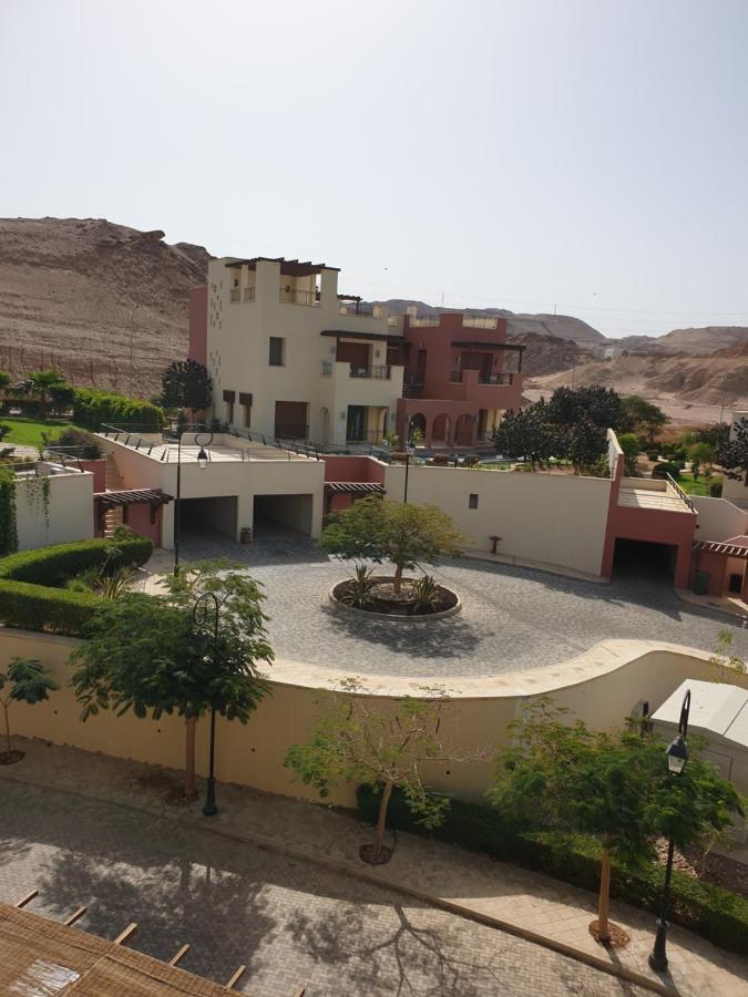 Gorgeous Pool View Apartment - Tala Bay Resort, Akaba Exterior foto